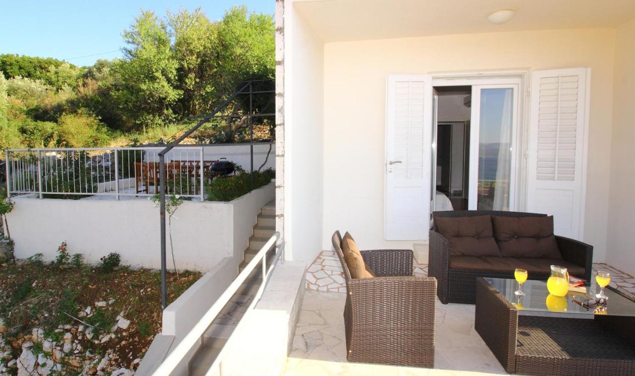קאבטאט Apartments Dubreta חדר תמונה